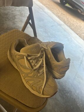 Saucony Neutral Beige Suede & Mesh Sneakers